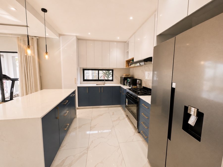 4 Bedroom Property for Sale in Sandown Western Cape